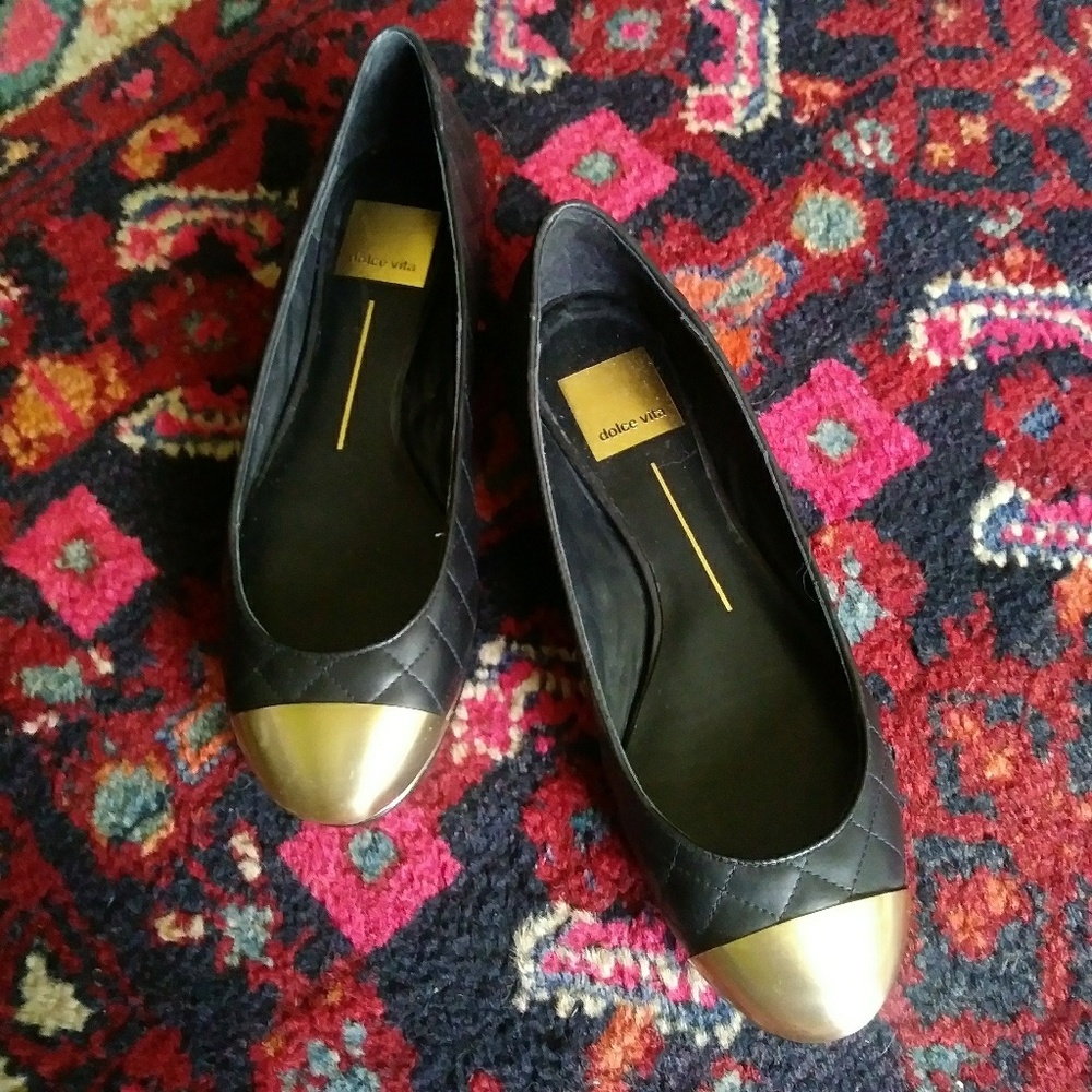 5/$25 Sweet Dolce Vita Gold Toe Slip On Flats
